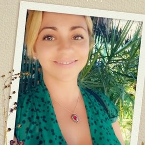 Meet your Posher, Lorenis